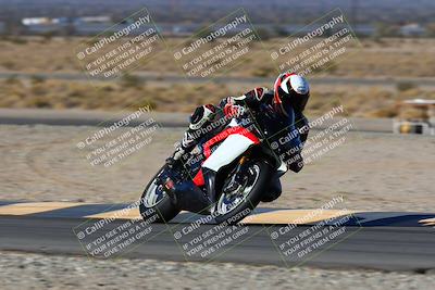 media/Jan-09-2022-SoCal Trackdays (Sun) [[2b1fec8404]]/Turn 11 (935am)/